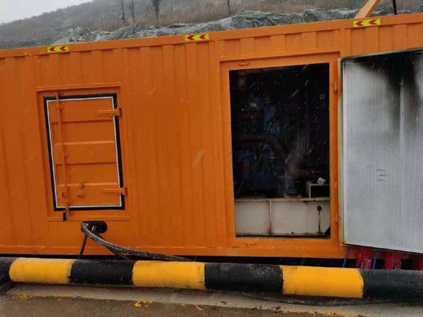 虹口发电机出租 柴油发电机组电压低报警怎么办？